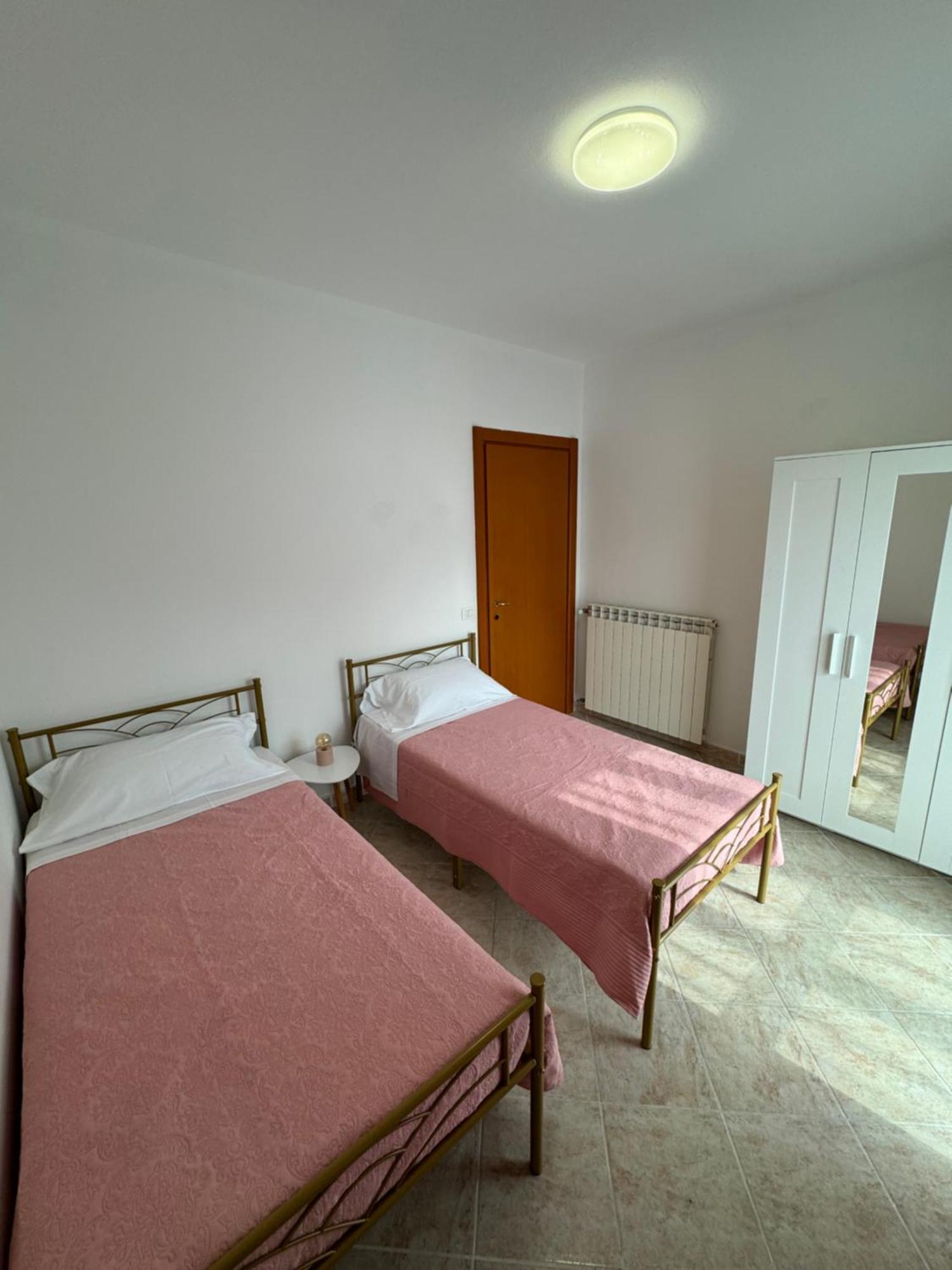 Serravalle Shop&Stay Serravalle Scrivia Luaran gambar