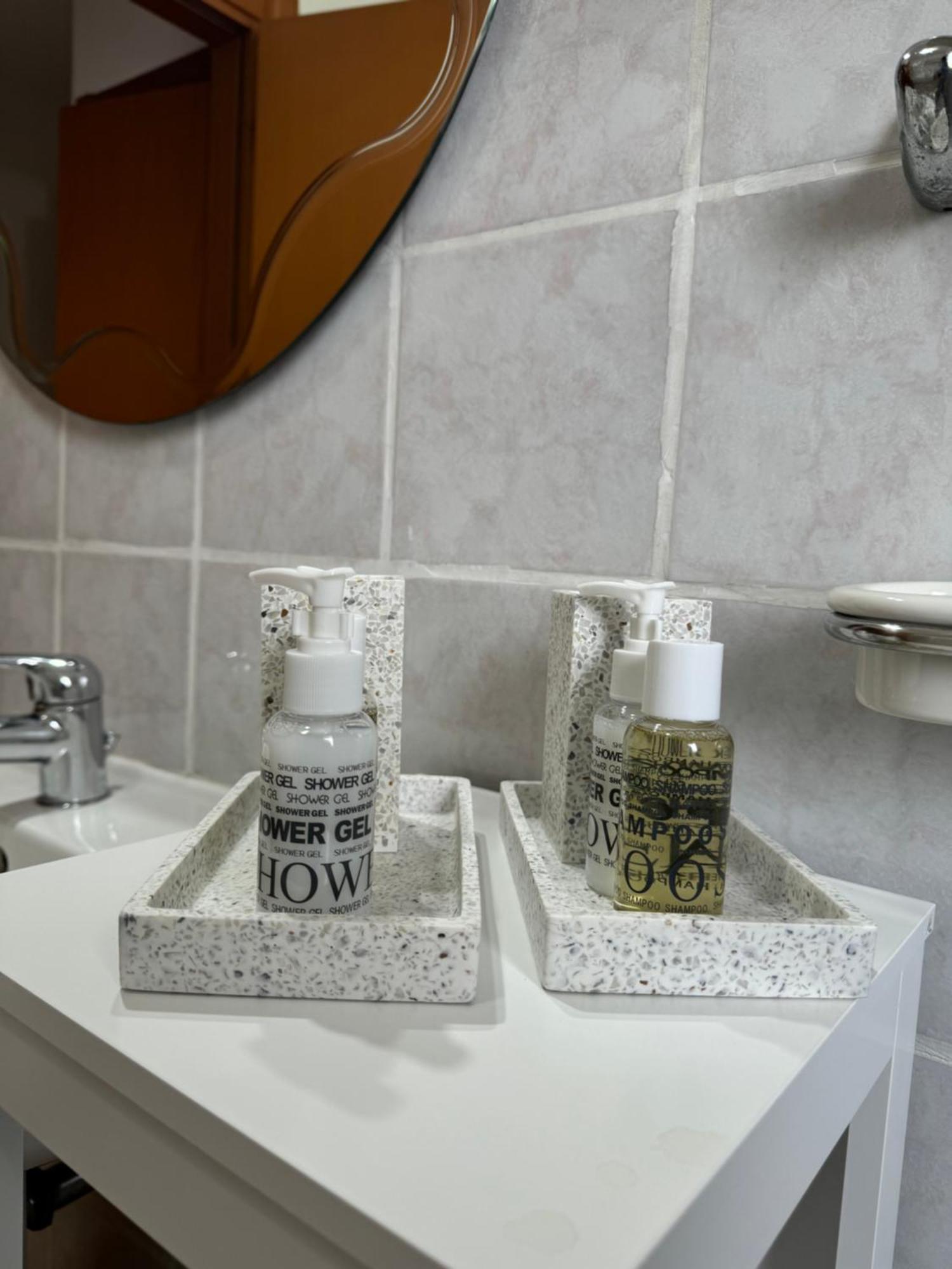 Serravalle Shop&Stay Serravalle Scrivia Luaran gambar